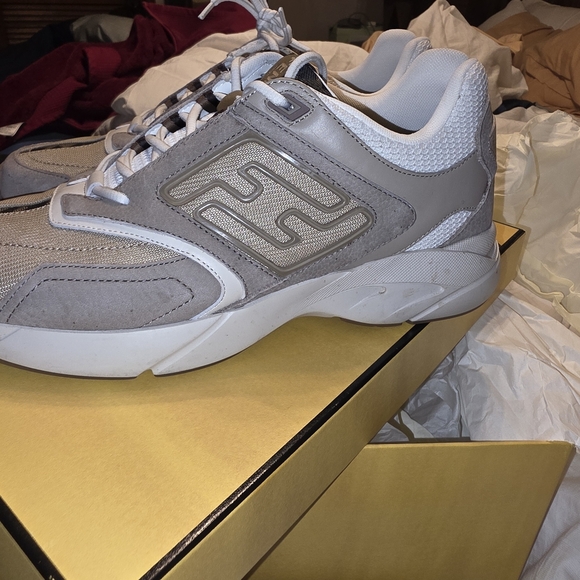 Fendi Men's Beige and White Sneakers - Picture 4 of 14
